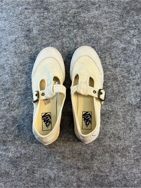 Vans White Canvas Mary Jane Shoes with Buckle Size 8